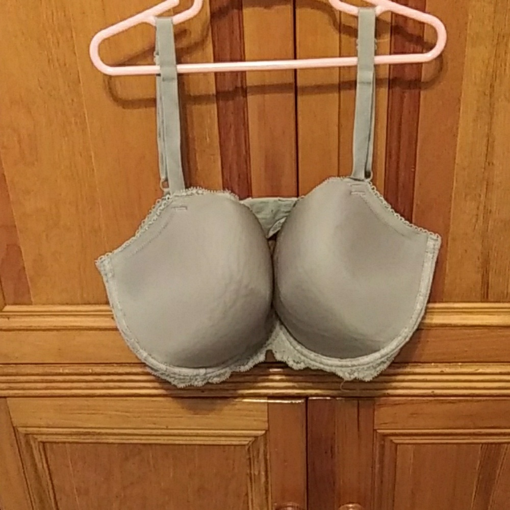 VS Bra size: 36DDD